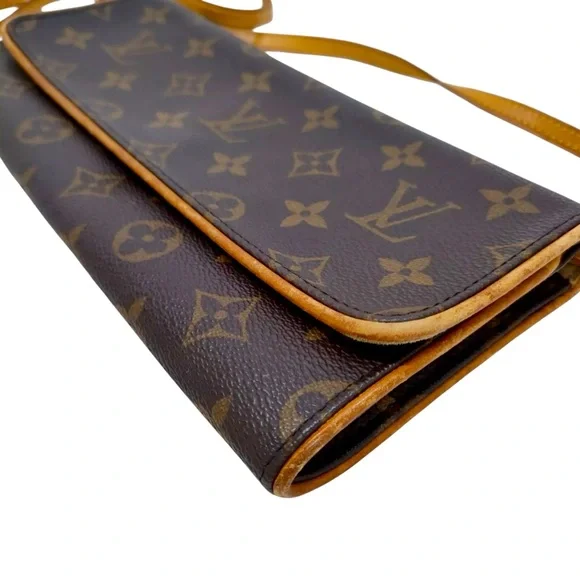 Louis Vuitton Monog Twin Pouchette better in mint condition brown leather - Picture 6 of 12